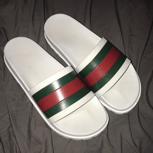 Authentic men Gucci flops- size 11